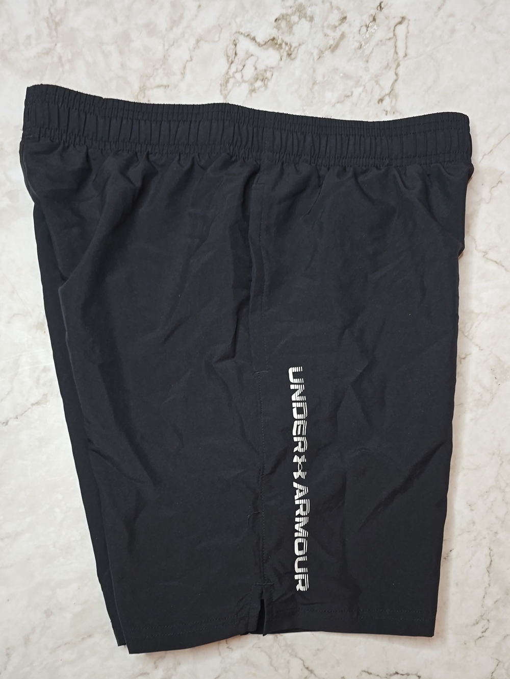 Under Armour Boy's Large Running Shorts, Black